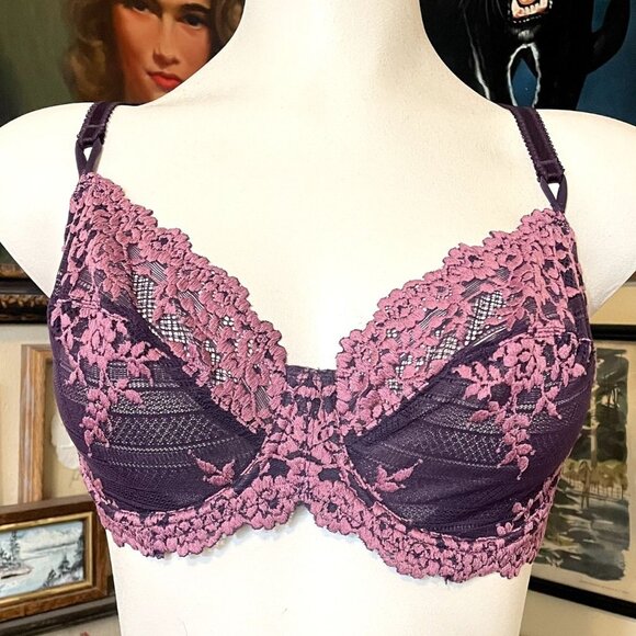 Wacoal Purple and White Embrace Lace® Unlined Underwire Bra Size 34D - Picture 1 of 5